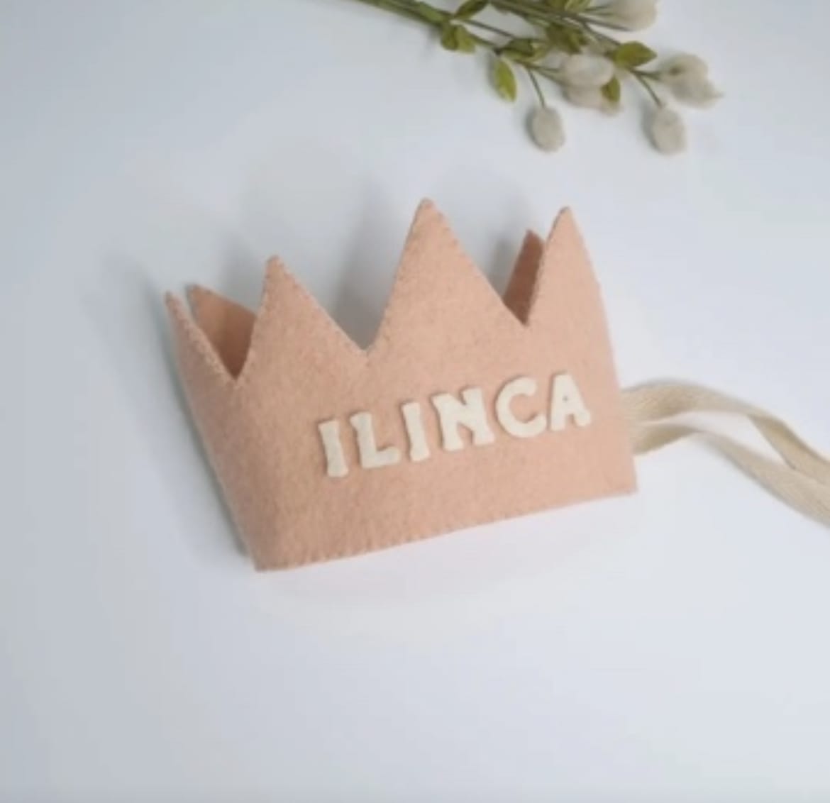 Coroniță aniversară personalizată cu nume