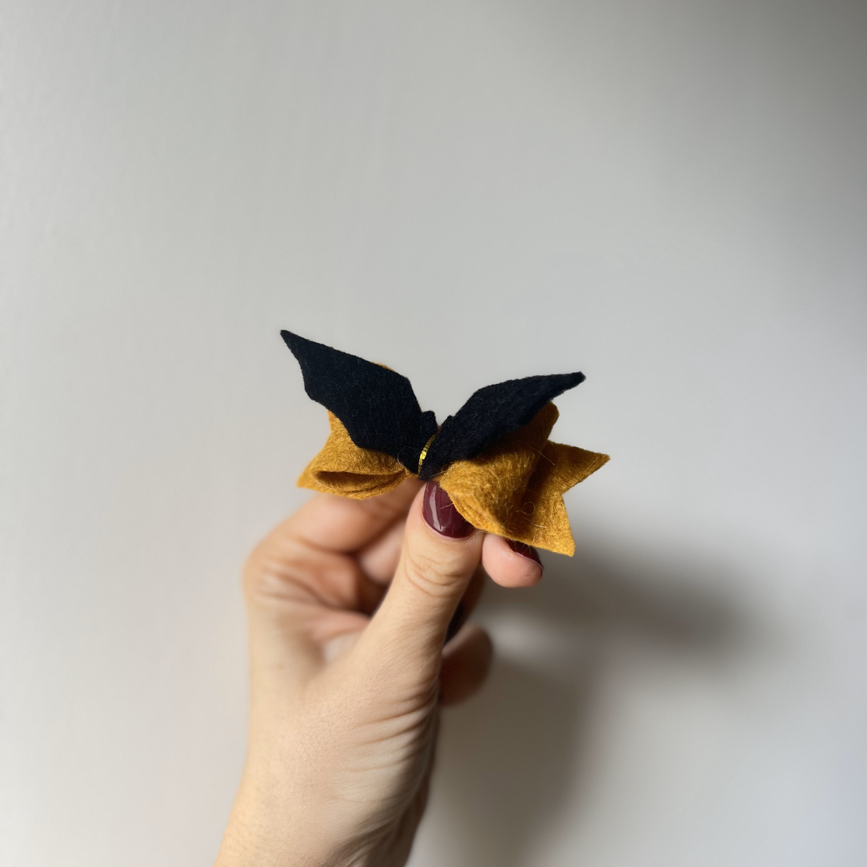 Clama  cu Fundita-Liliac